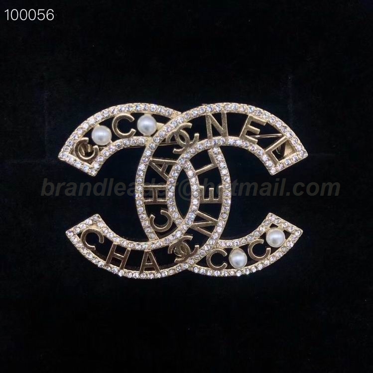 Chanel Brooch 131